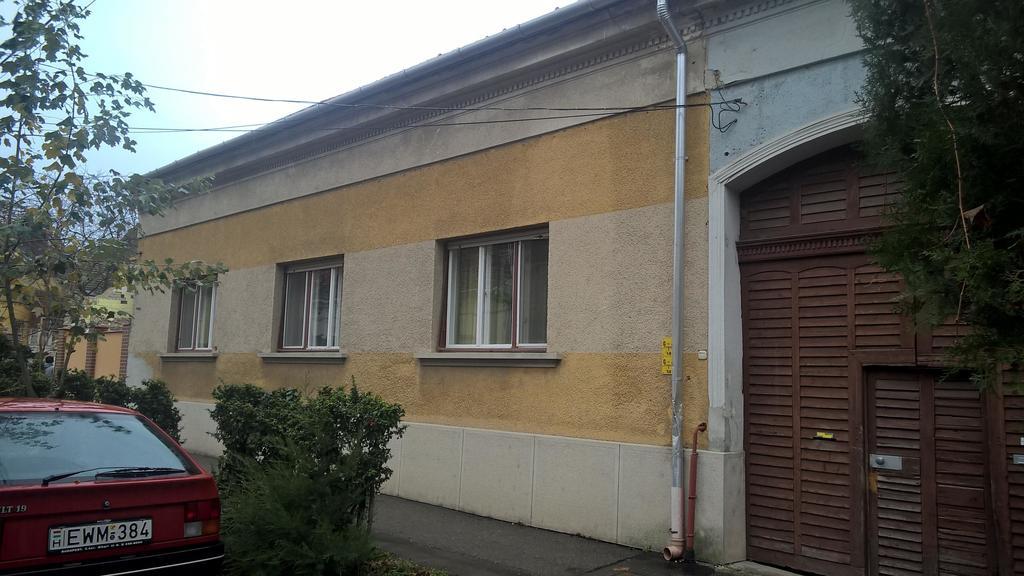 Apartman Lux Сегед Екстериор снимка