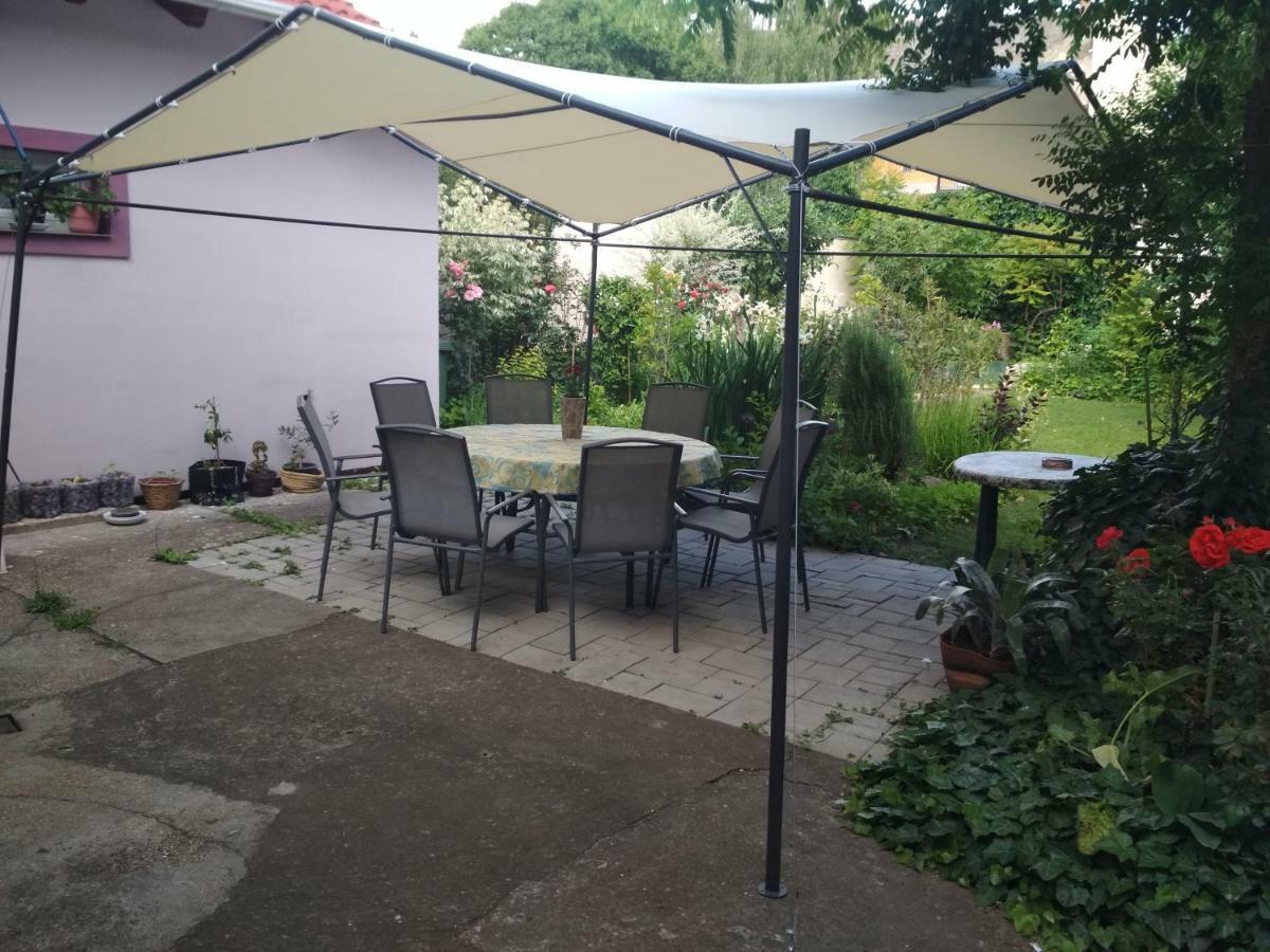Apartman Lux Сегед Екстериор снимка